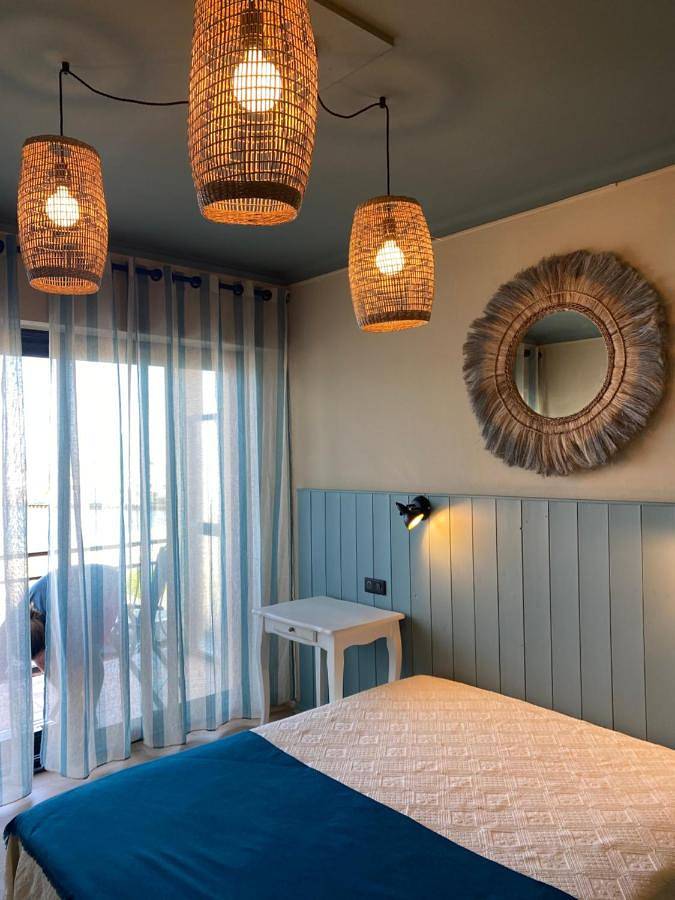 Hôtel pour 3 personnes, avec jardin et vue dans Office De Tourisme Cavalaire - 2