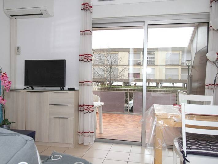 Gîte pour 4 personnes, avec terrasse dans Casino de Balaruc - 2