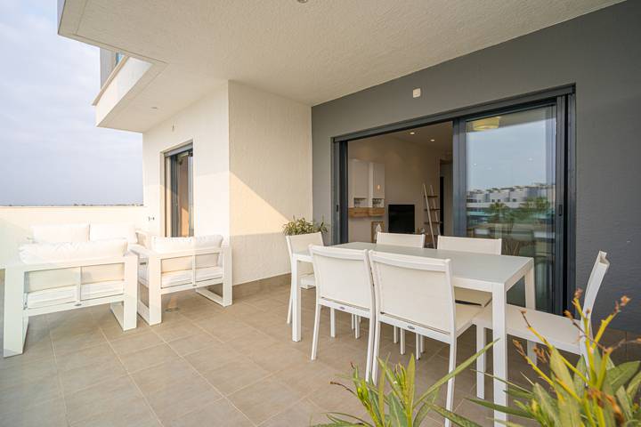 Ferienwohnung für 4 Personen, mit Whirlpool und Terrasse sowie Pool und Sauna in Guardamar del Segura - 3