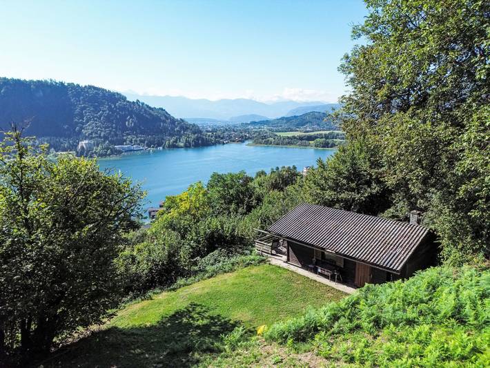 Ferienhaus für 4 Personen, mit Terrasse und Garten sowie Seeblick am Ossiacher See