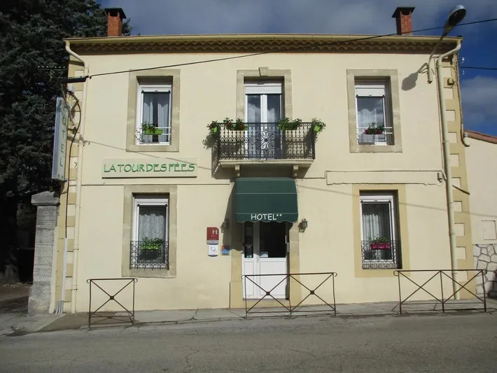 Hôtel pour 5 personnes, avec terrasse - 1