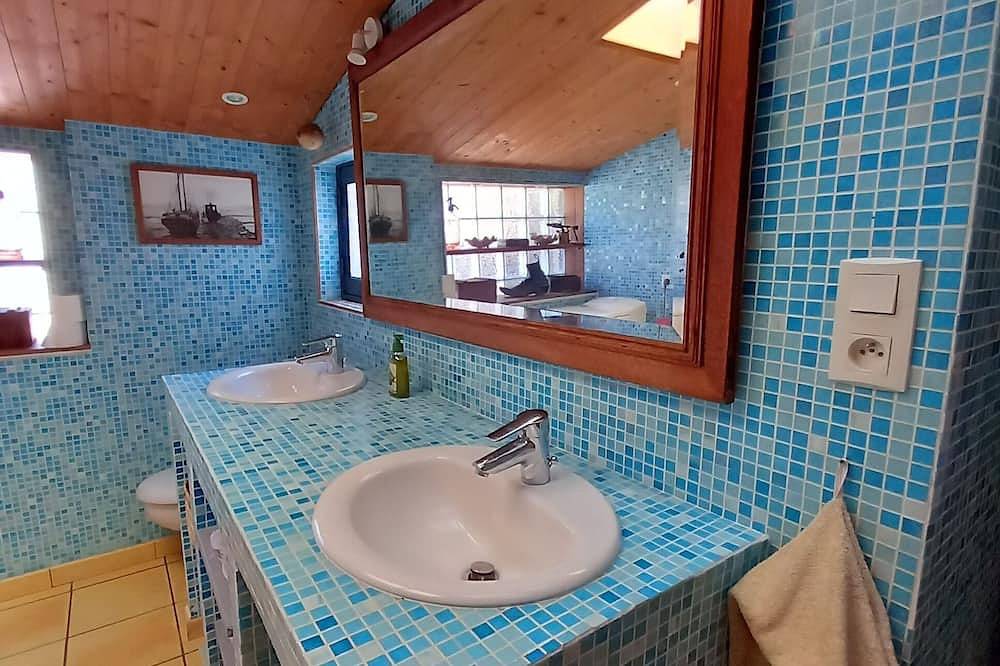 Maison en Pierre à 200 Mètres de la Plage in Île-Grande, Pleumeur-Bodou