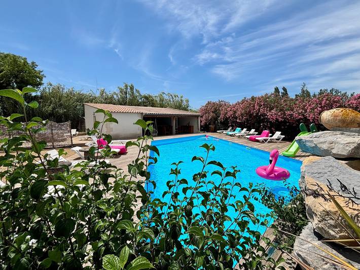 Appartement de vacances pour 4 personnes, avec jardin et jacuzzi à Arles