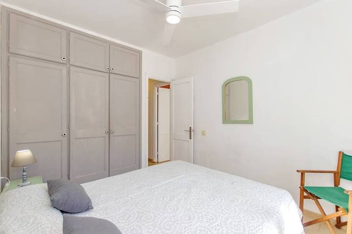 Gîte pour 4 personnes, avec terrasse ainsi que jardin et piscine à Son Parc - 3