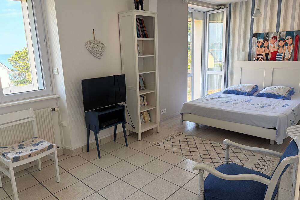 A 2 pas de la plage, vue sur mer, 5 chambres in Locquirec, Ceinture Dorée