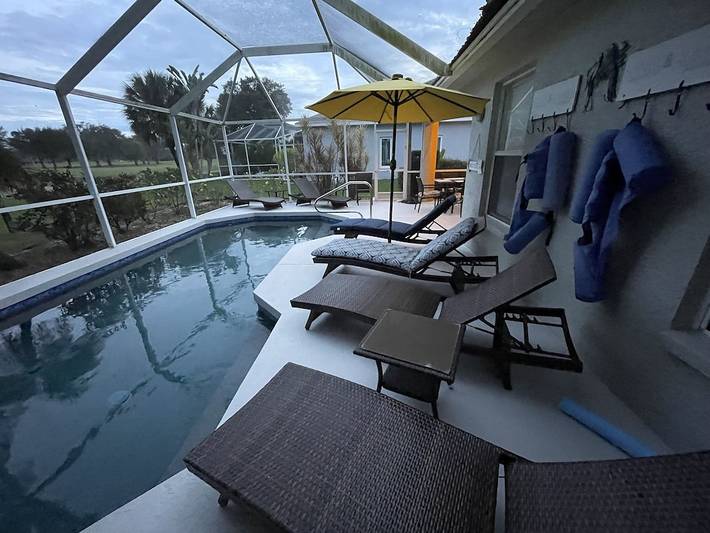 Vacation rental for 6 people, with yard in West Coast of Florida
