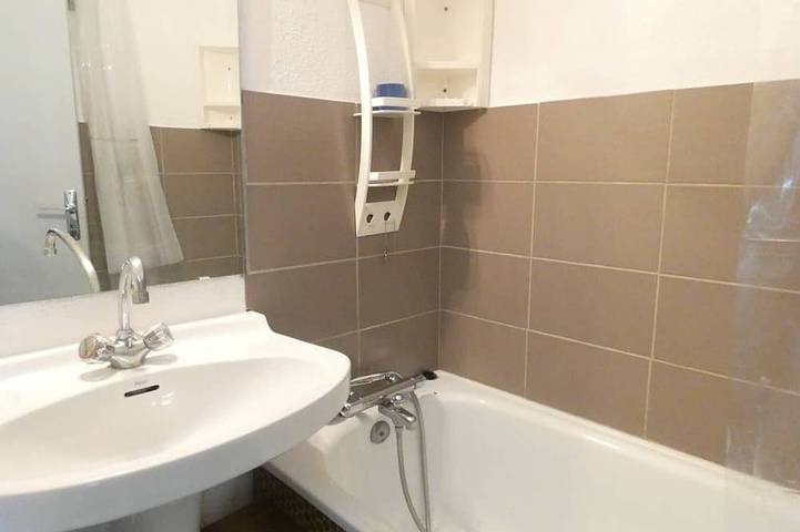Entire apartment, Studio cabin for 6 with balcony, south exposure, Club Engaly II in Piau-Engaly, Aragnouet