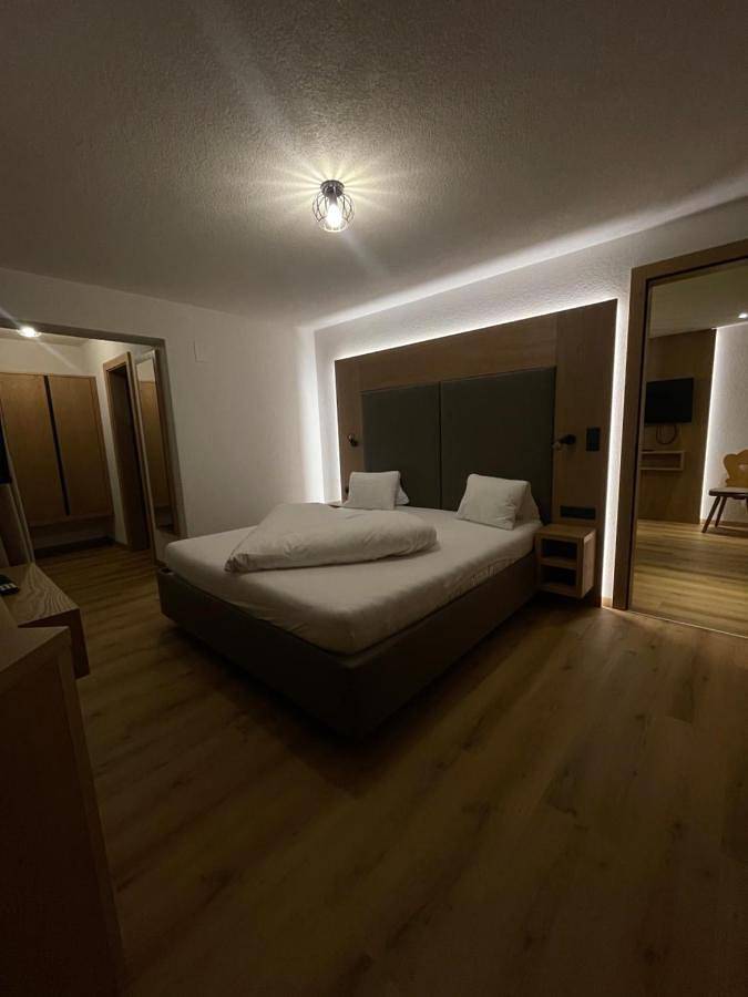 Ferienwohnung für 9 Personen, mit Terrasse und Sauna, mit Haustier in Ischgl