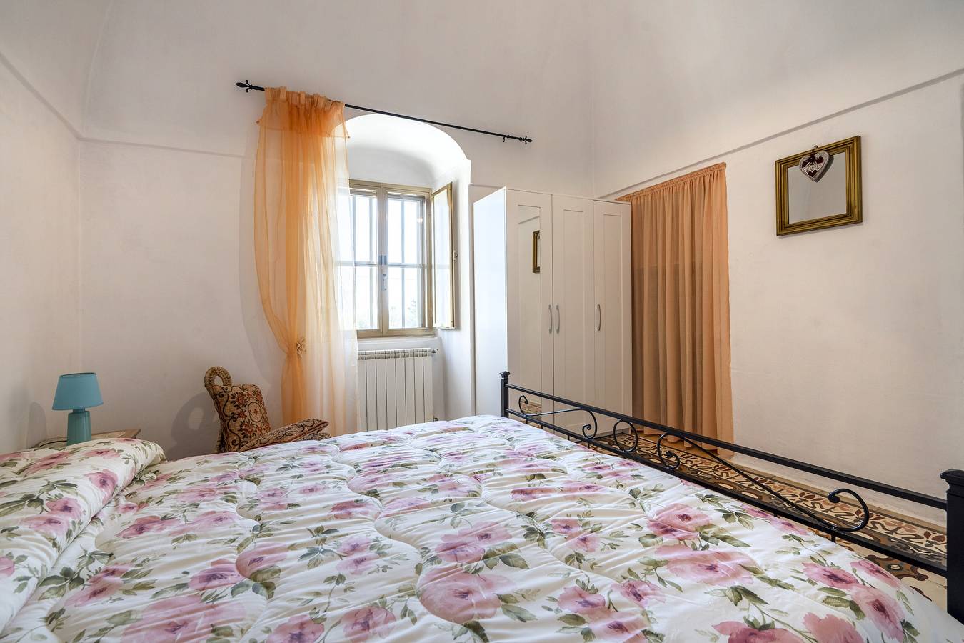 Apartamento entero, Apartamento "La Casa di Pietra Location Rosy" con jardín privado y Wi-Fi in Monopoli, Region De Bari