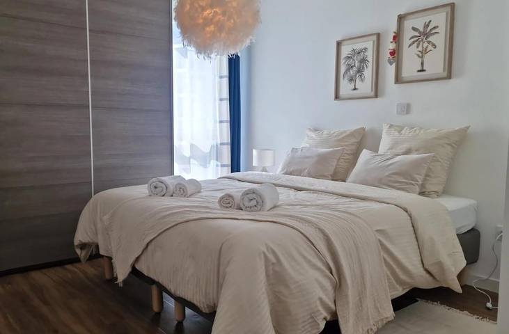 Gîte pour 4 personnes, avec terrasse à Bezons