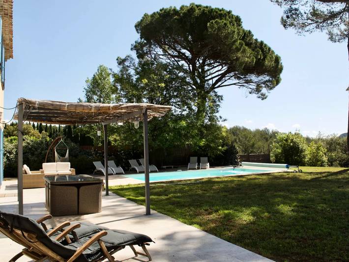 Location de vacances pour 9 personnes, avec jardin à Sillans-la-Cascade - 3