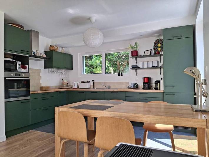 Location de vacances pour 7 personnes, avec terrasse et jardin dans Plage De La Redoute - 4