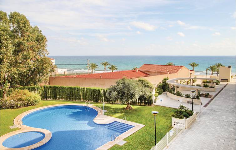 Apartamento vacacional entero, Apartamento en la playa con WiFi, aparcamiento, aire acondicionado y piscina in Platja de l'Horta-Mutxavista (San Juan Playa), San Juan Playa (Alicante)