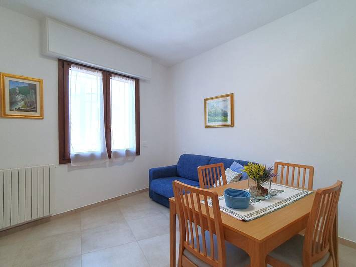 Apartamento entero, Apartamento con encanto cerca del lago Maggiore in Luino, Comune di Luino