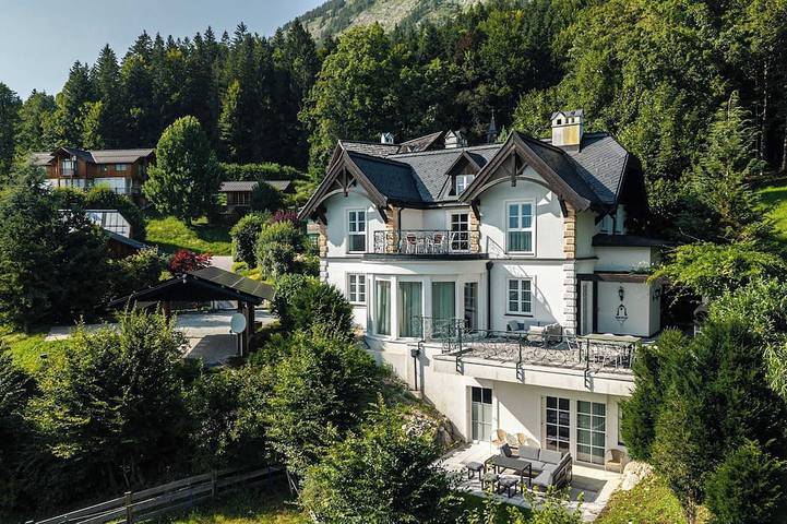 Villa für 13 Personen, mit Sauna und Garten sowie Balkon - 1