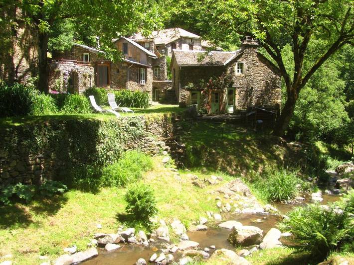 Location de vacances pour 7 personnes, avec jardin et vue à Ayssènes