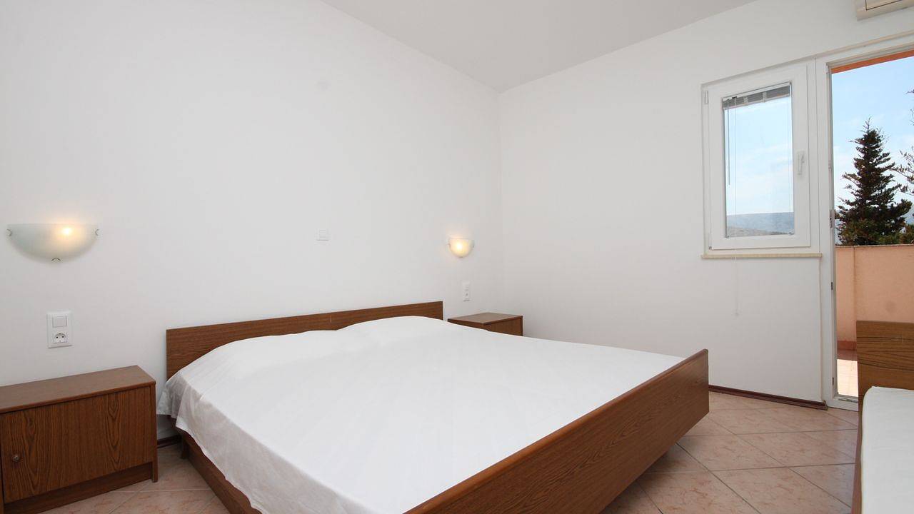 Cały apartament wypoczynkowy, Apartament wakacyjny dla 3 osób z widok in Metajna, Pag (Wyspa)