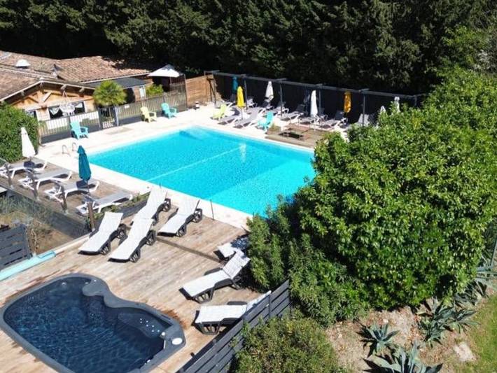 Chalet mit Klimaanlage - 2 Pers. in Noves, Arles und Umgebung