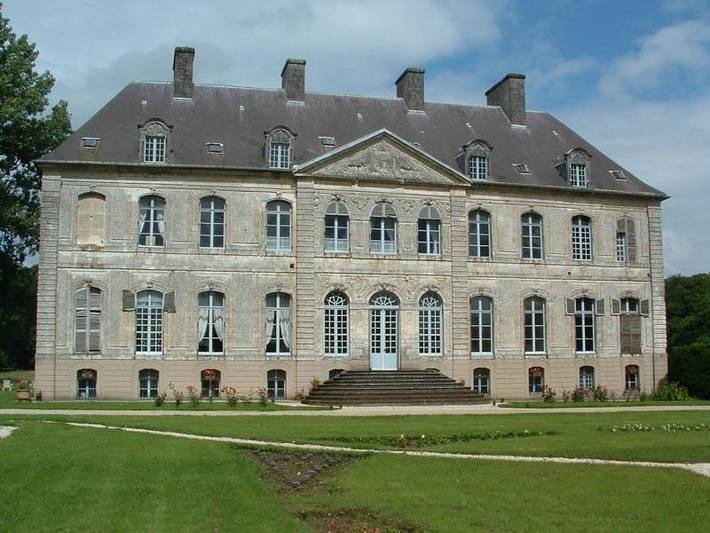 Maison d’hôte pour 2 personnes, avec Terrasse et Jardin ainsi que Piscine et Vue à Mailly-Maillet
