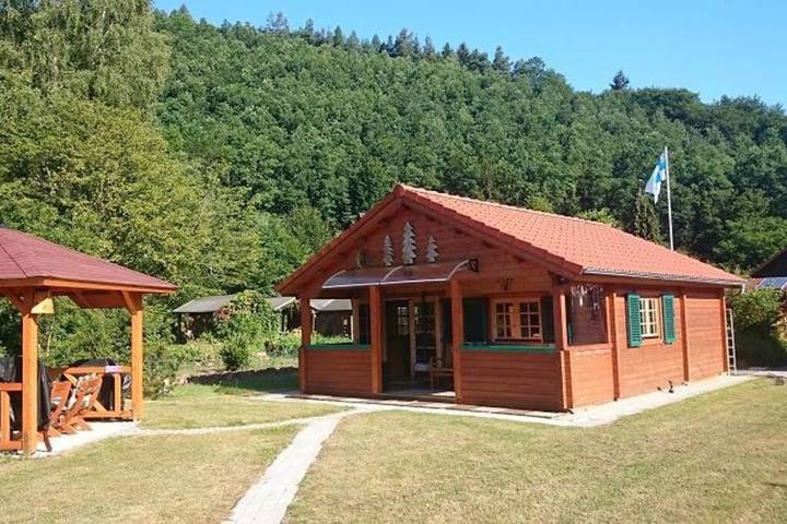 Ferienhaus für 4 Personen, mit Terrasse und Garten sowie Ausblick in Ludwigswinkel