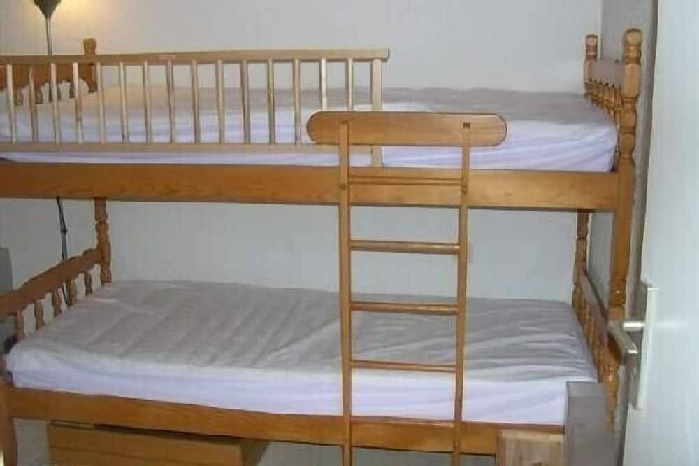 Appartement entier, Appartement 3p   vue pyrénées,wifi, parking in Saint-Jean-de-Luz, Région de Bayonne