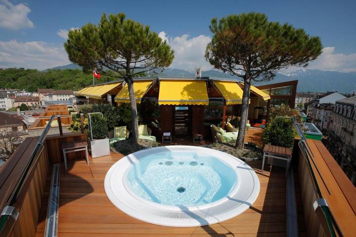 Hôtel pour 2 personnes, avec Balcon et Jacuzzi ainsi que Terrasse et Sauna à Vevey - 2