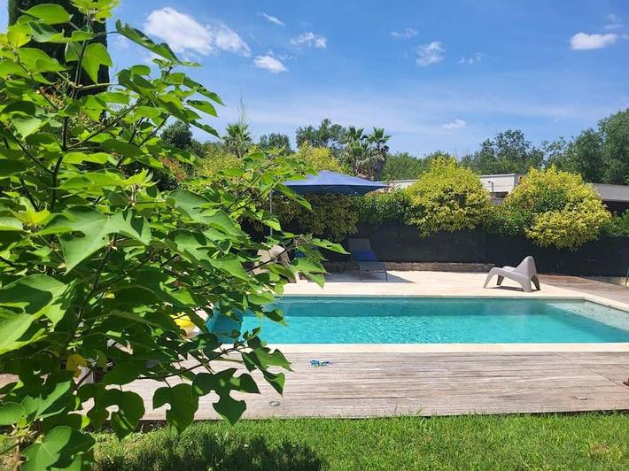 Villa pour 8 personnes, avec Terrasse ainsi que Jardin et Piscine