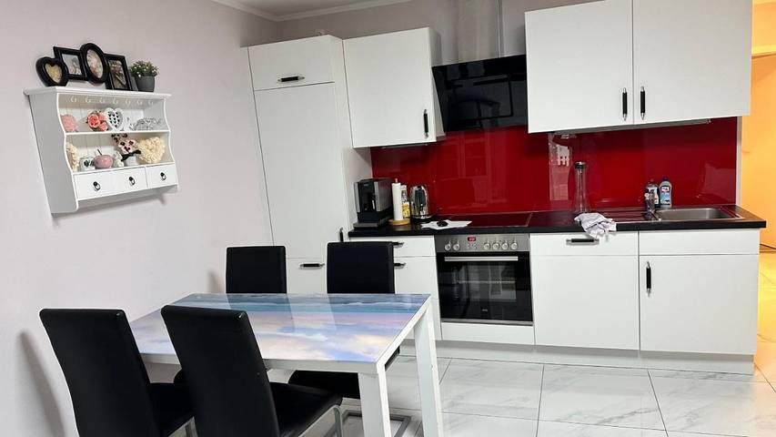 Ferienwohnung für 3 Personen, mit Terrasse und Ausblick in Idstein