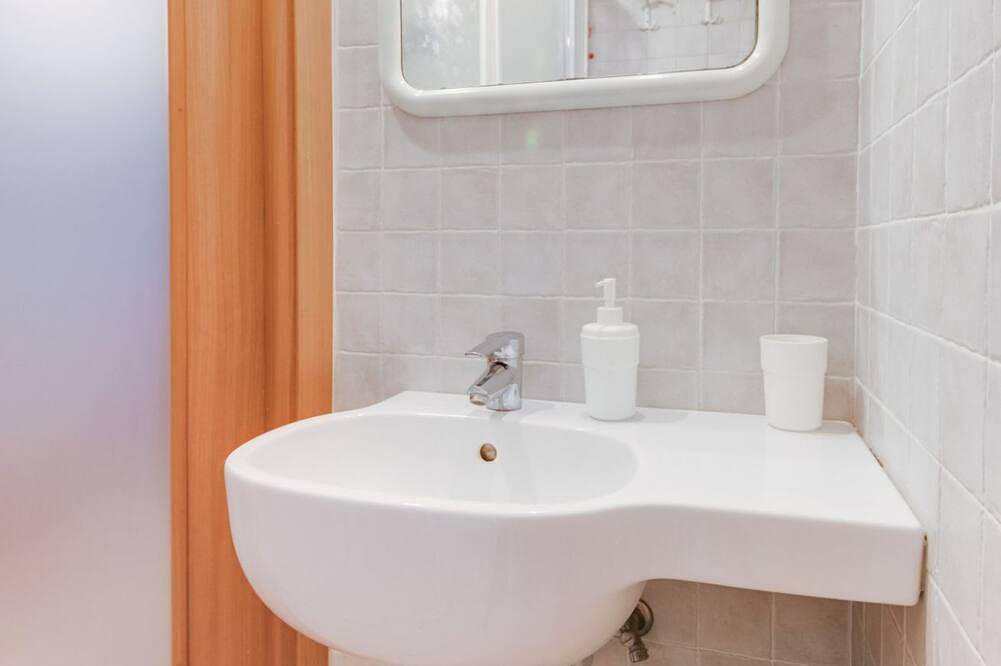 Entire apartment, Studio Mazzini is a comfortable studio apartment on the second floor, a single room partially divided between a living area with an equipped kitchenette and a sleeping area with a double bed.The bathroom has a toilet, sink, and shower.The kitchen is full in Forlì, Forlì-Cesena Province