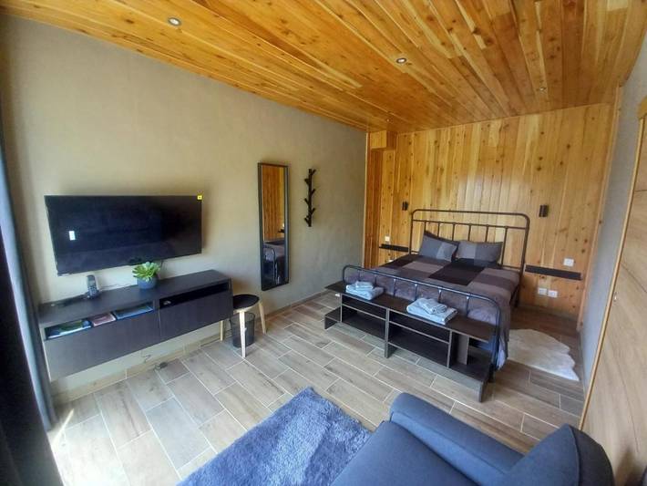 Gîte pour 4 personnes, avec vue ainsi que terrasse et jardin à Lajes das Flores