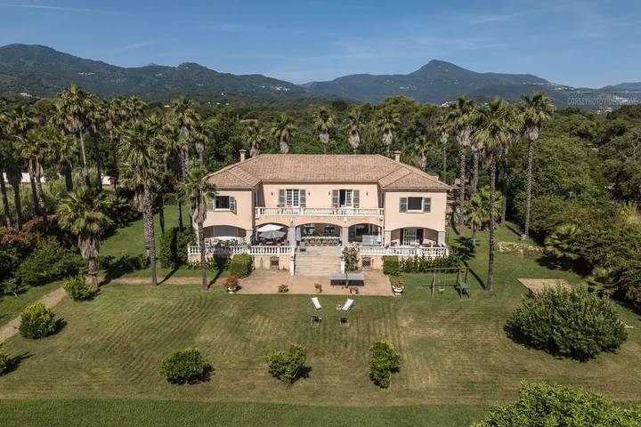 Villa pour 16 personnes, avec jardin