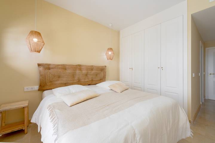 Ferienwohnung für 5 Personen, mit Garten und Ausblick sowie Pool und Terrasse in Manilva - 4