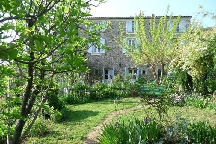 Appartement de vacances pour 4 personnes, avec jardin et terrasse, animaux acceptés