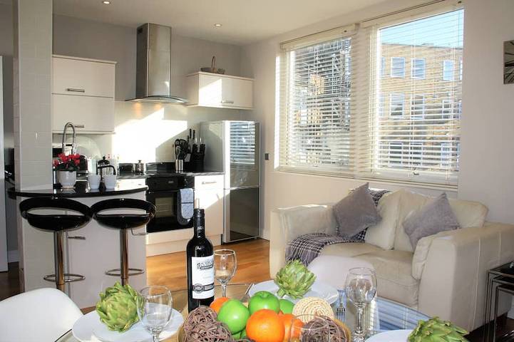 Apartment for 4 people in Windsor