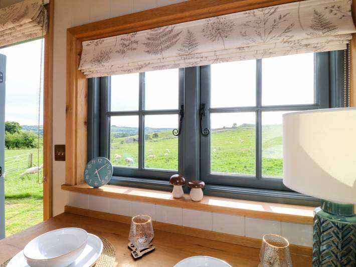 Fern Shepherds Hut in Thorpe (Derbyshire), Derbyshire