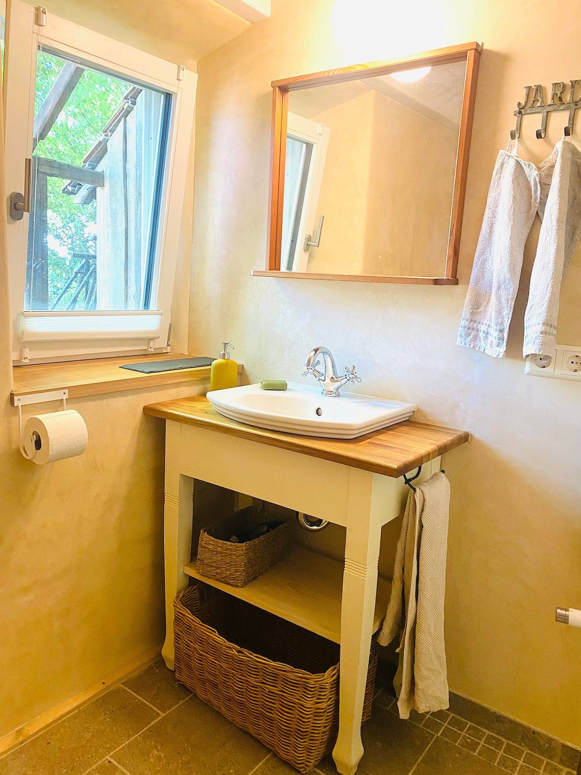Ganze Wohnung, Apartment „Zur Alten Scheune Ii“ mit Terrasse, Garten und Wlan in Balingen, Albsteig Etappe 14