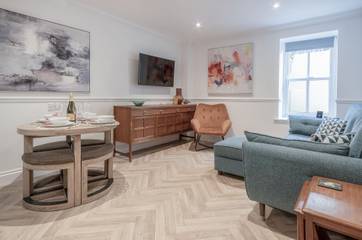 Apartment for 4 People in Tenby, Pembrokeshire, Photo 1