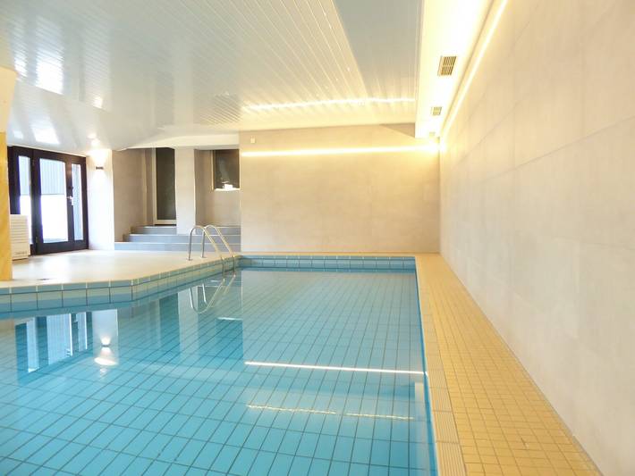 Ferienwohnung für 4 Personen, mit Balkon und Terrasse sowie Pool und Sauna in Winterberg
