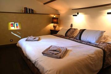 Location de vacances pour 4 personnes, avec terrasse et jardin dans Le Bas Ségala