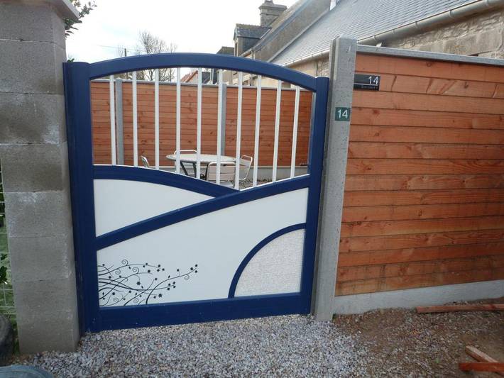 Location de vacances pour 6 personnes, avec Terrasse ainsi que Jardin et Vue dans Plage des Gougins - 4