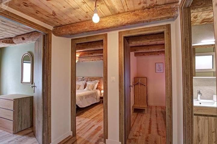 Gîte pour 12 personnes, avec jardin à Usson-en-Forez - 2