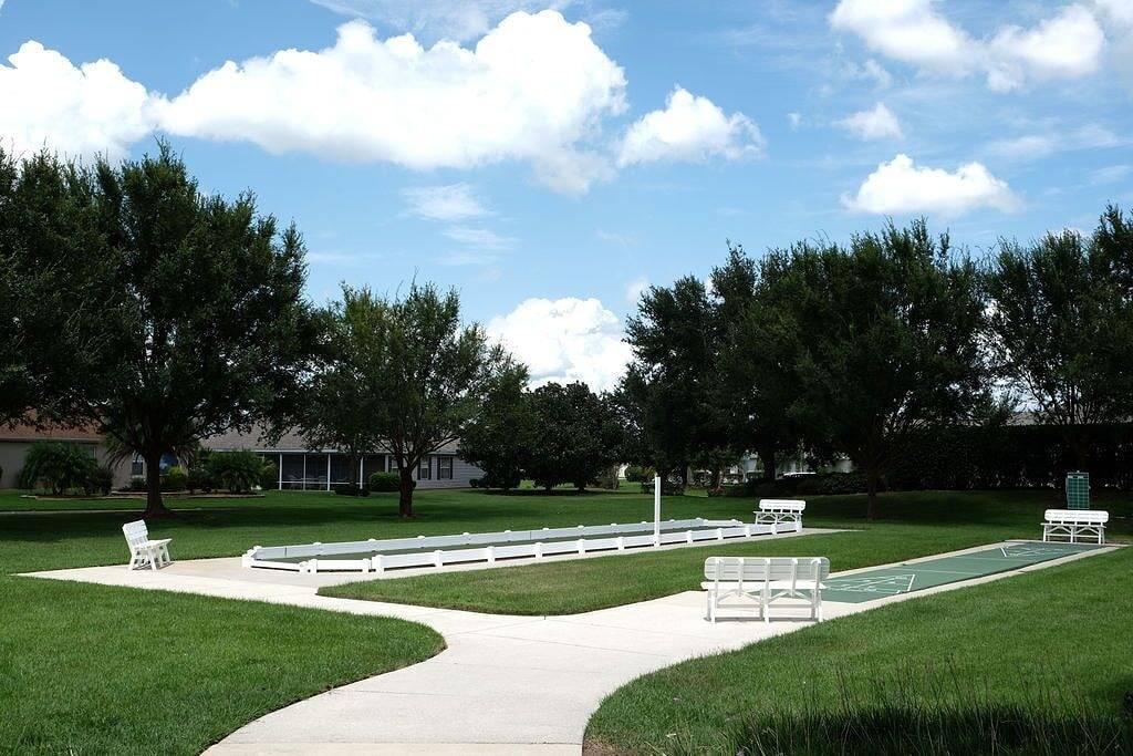 Unser Dorfjuwel * Nächstgelegener Weg zum Lake Sumter Town Square * Golfwagen (4 Plätze) in The Villages, Sumter County