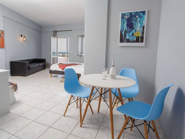 Gîte pour 10 personnes, avec balcon et piscine dans Gouves - 4