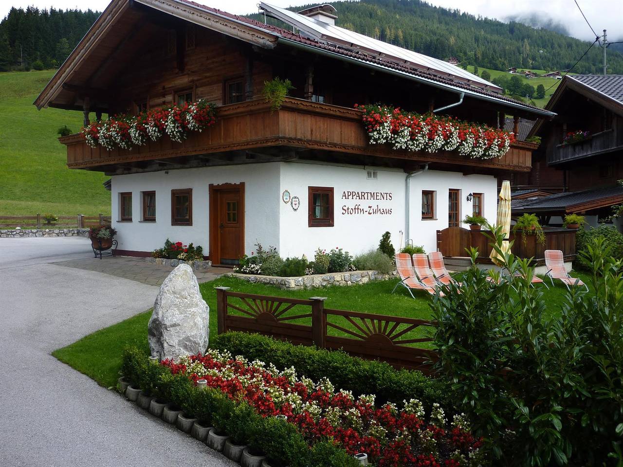 Ganze Ferienwohnung, Appartement 1 in Alpbach, Kaisergebirge