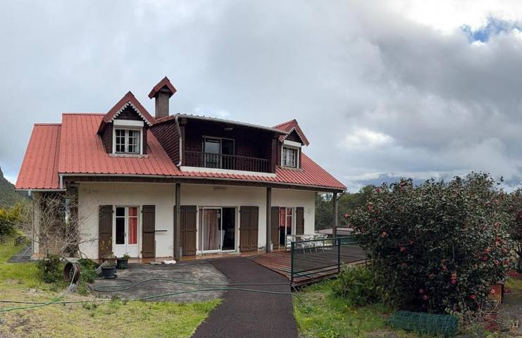 Gîte pour 3 personnes, avec terrasse à Cilaos - 2