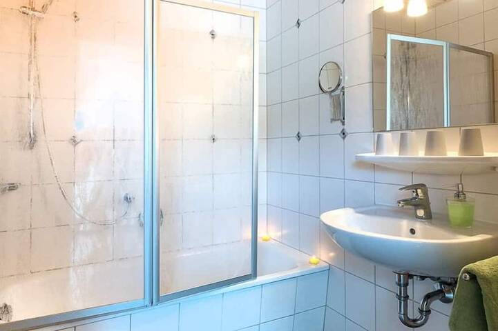 Ganze Wohnung, 75qm-große Ferienwohnung für 4 Personen in Wunsiedel, Landkreis Wunsiedel im Fichtelgebirge