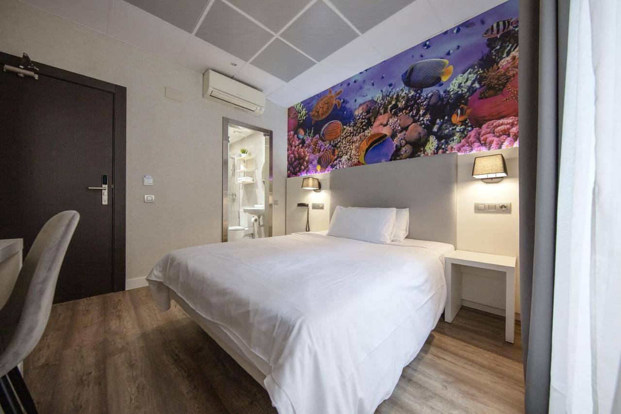Single Room in Centro Barcelona, Barcelona