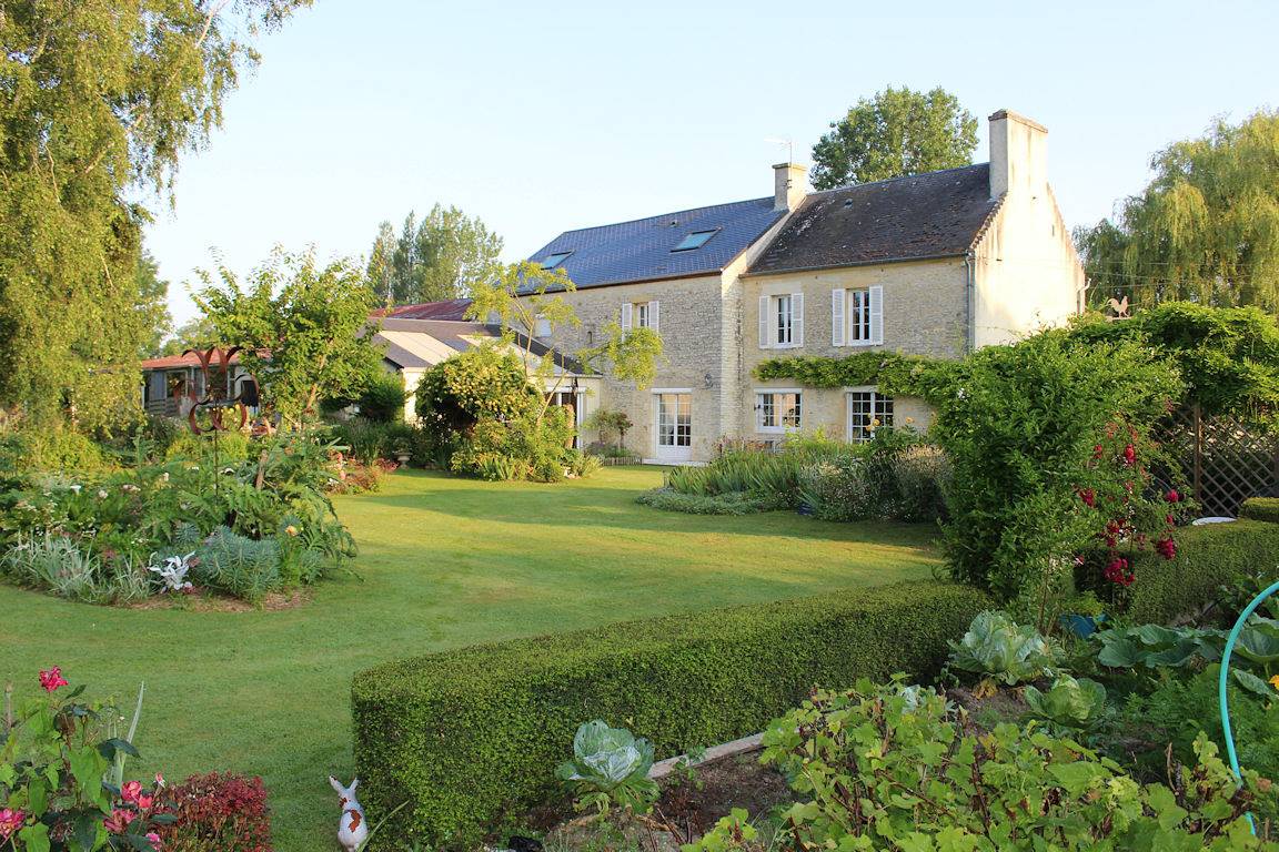 Entre Mer et Terre - Chambre Sérénité in Bazenville, Région de Bayeux