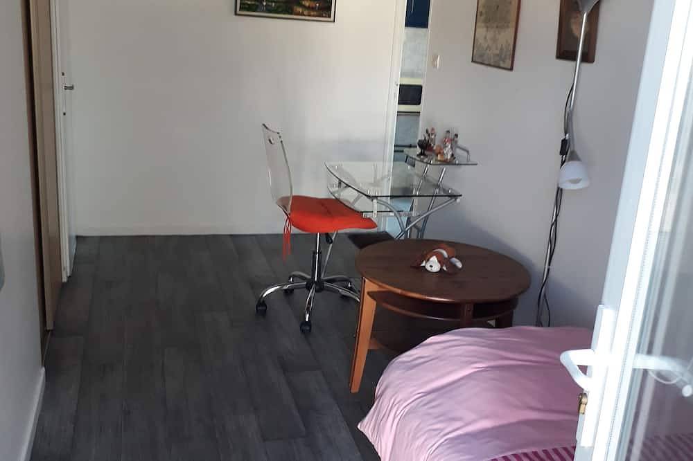 Furnished studio, garden, swimming pool in Soulac-sur-Mer, Lesparre-Médoc und Umgebung