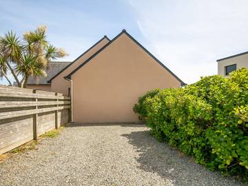 Gîte pour 2 personnes, avec vue ainsi que terrasse et jardin, animaux acceptés à Plougonvelin